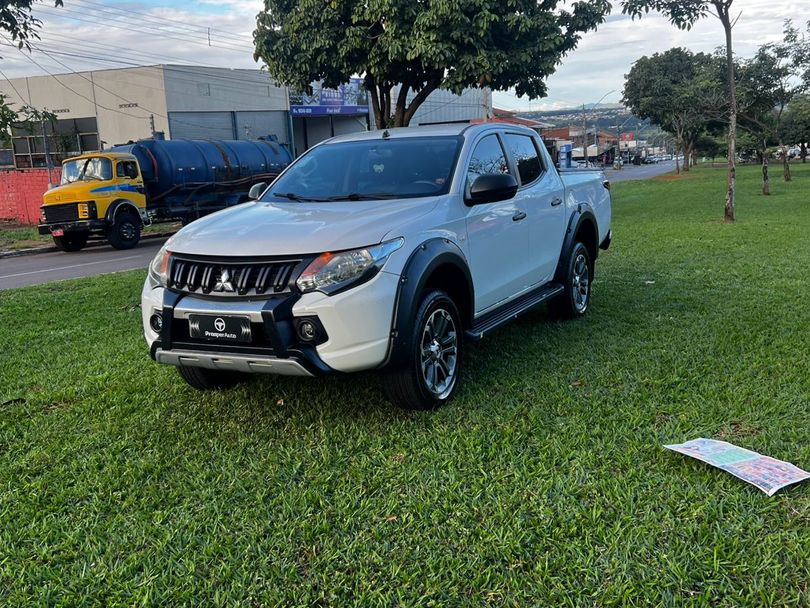 Mitsubishi L200 Triton MotorSports HPE 2.4 Dies.