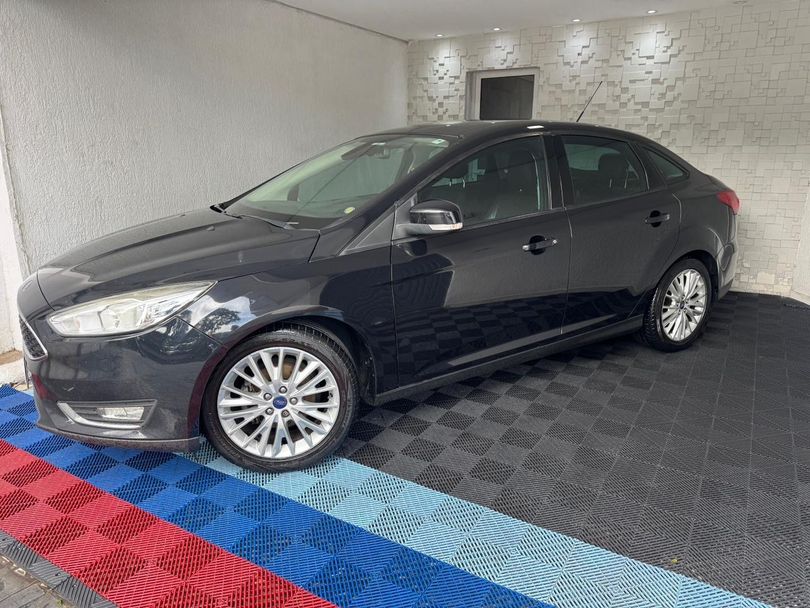 Ford Focus 2.0 16V/SE/SE Plus Flex 5p Aut.