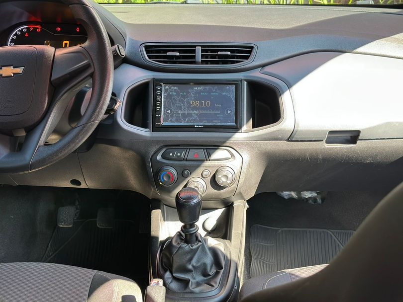 Chevrolet ONIX HATCH Joy 1.0 8V Flex 5p Mec.
