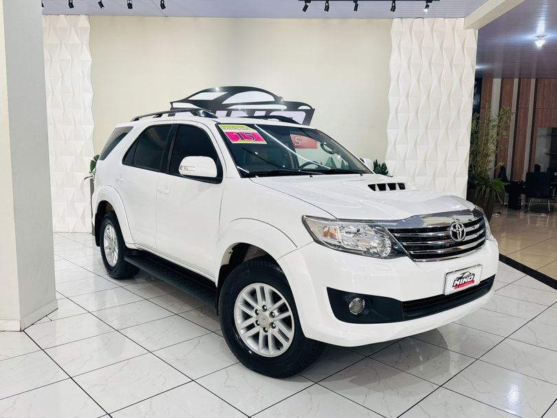 Toyota Hilux SW4 SRV D4-D 4x4 3.0 TDI Dies. Aut