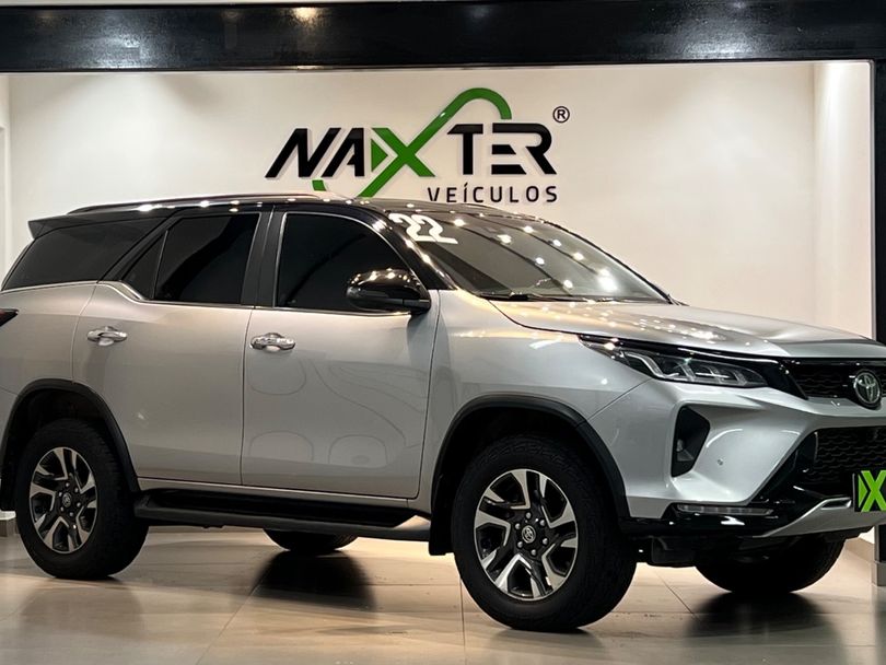 Toyota Hilux SW4 Diamond 2.8 TB 4x4 Die. Aut.