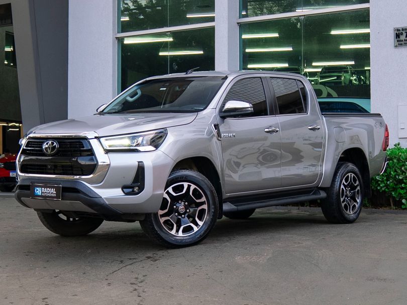 Toyota Hilux CD SRX 4x4 2.8 TDI 16V Diesel Aut.