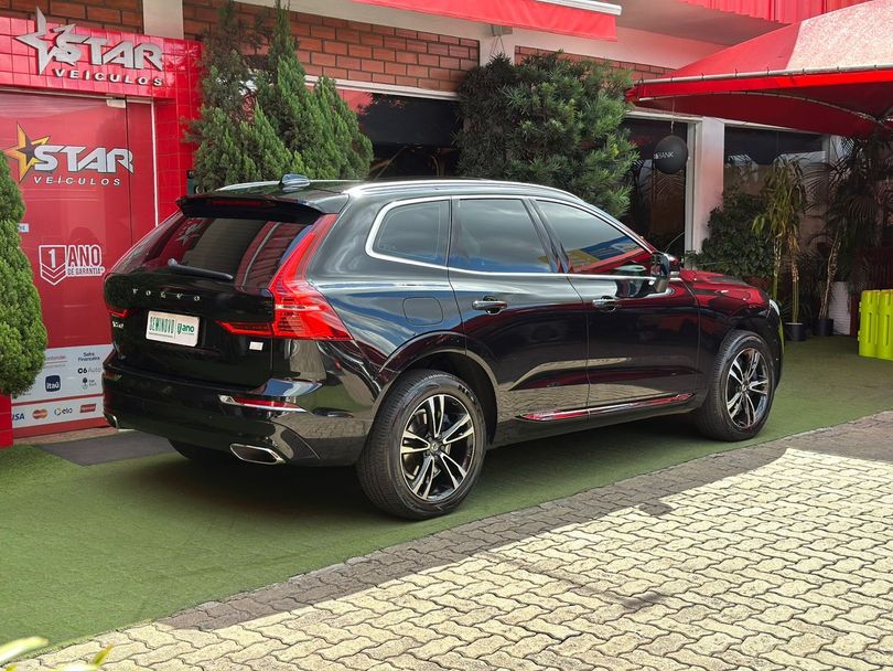 Volvo XC 60 T-8 MOMENTUM 2.0 (Híbrido)