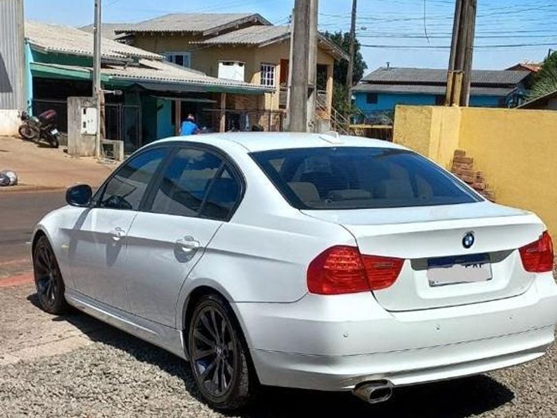 BMW 320iA