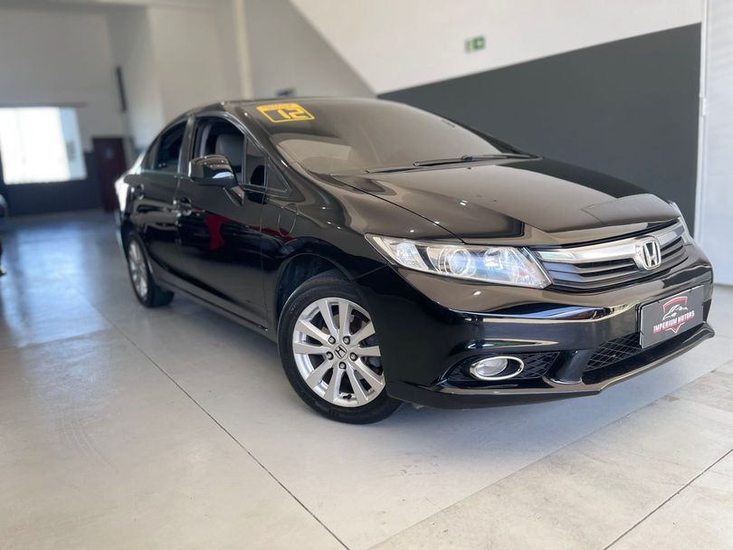 Honda Civic Sedan LXS 1.8/1.8 Flex 16V Aut. 4p