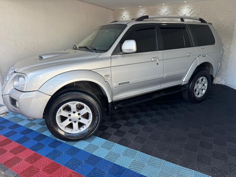 Mitsubishi Pajero Sport HPE 2.5 4x4 Diesel Aut.