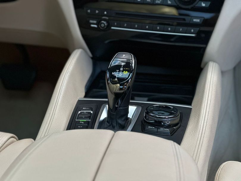 BMW X6 XDRIVE 50i 4.4 407cv Bi-Turbo