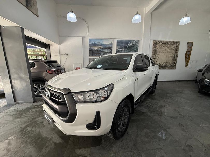 Toyota Hilux CD SR 4x4 2.8 TDI Diesel Aut.