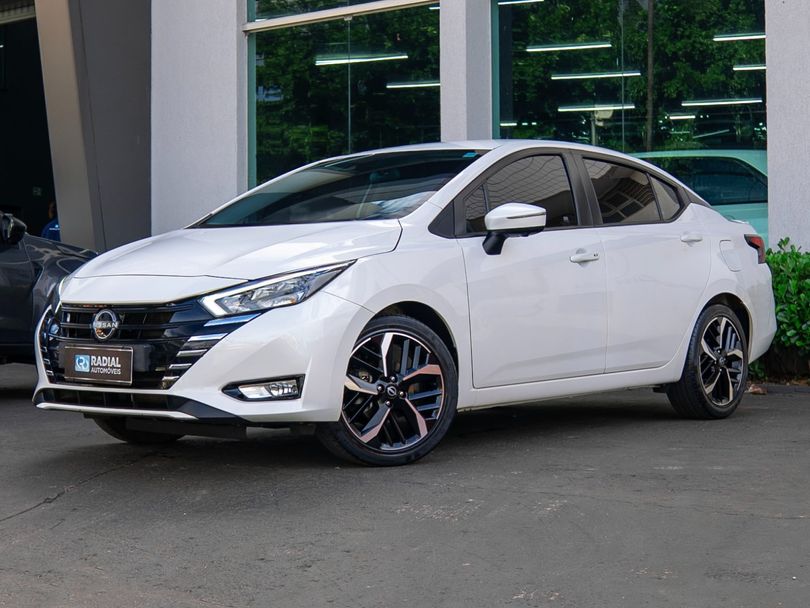 Nissan VERSA Exclusive 1.6 16V Flex Aut.