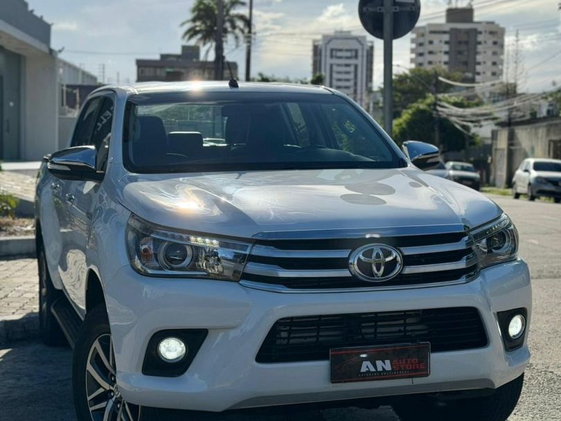 Toyota Hilux CD SRX 4x4 2.8 TDI 16V Diesel Aut.