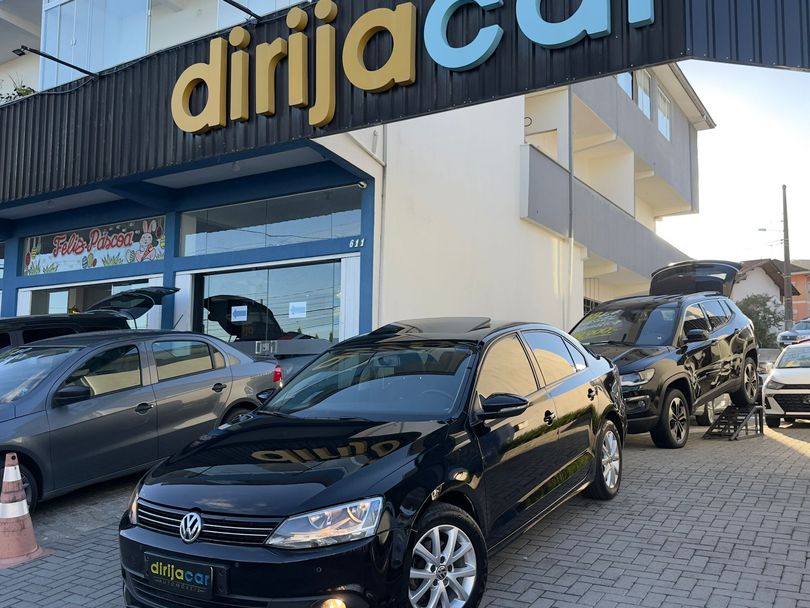 VolksWagen JETTA Comfortline 2.0 T.Flex 8V 4p Tipt.