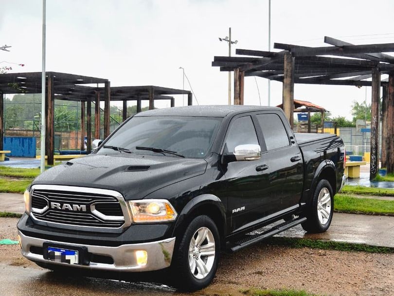 RAM CLASSIC LARAMIE 5.7 CD V8 4X4 Aut.