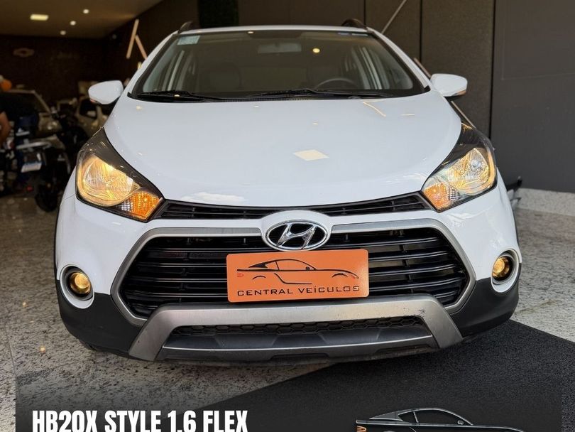 Hyundai HB20X Style 1.6 Flex 16v Mec.