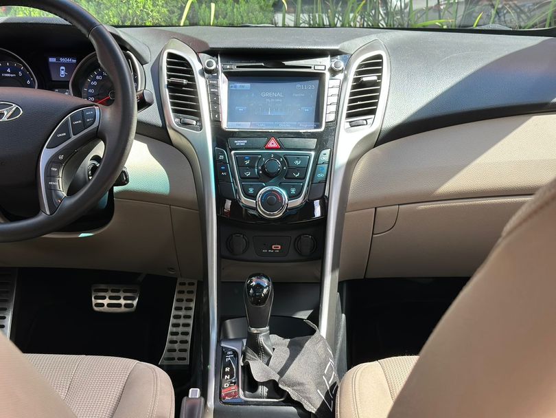 Hyundai i30 1.8 16V Aut. 5p