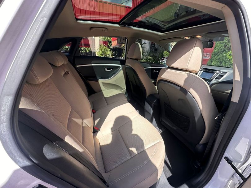 Hyundai i30 1.8 16V Aut. 5p