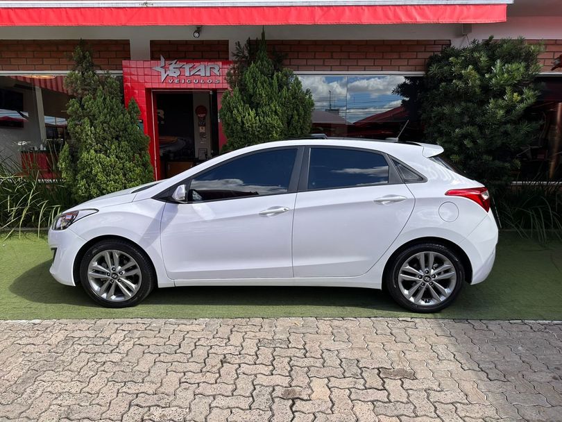 Hyundai i30 1.8 16V Aut. 5p