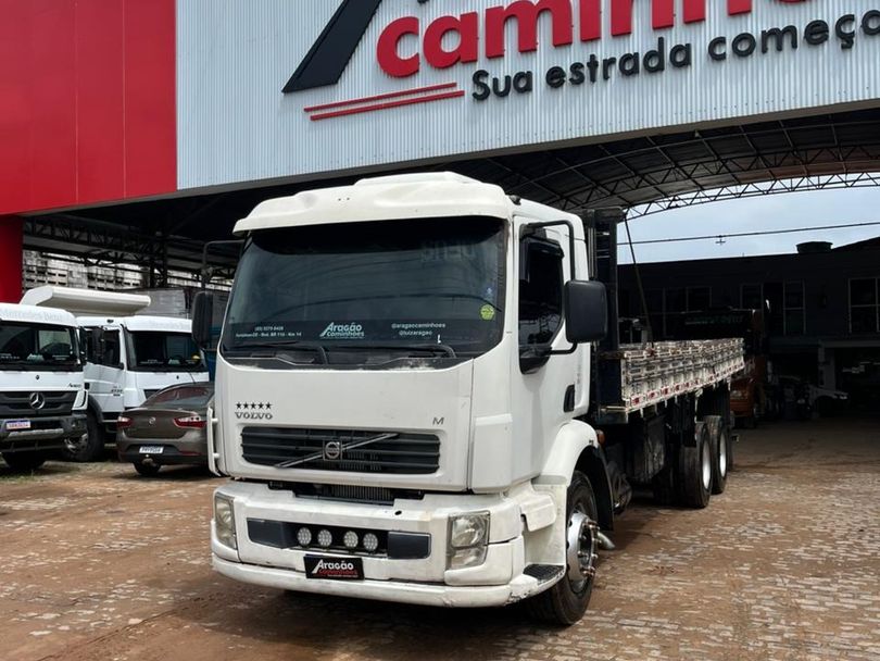 VOLVO VM 260 6x2 2p (diesel)