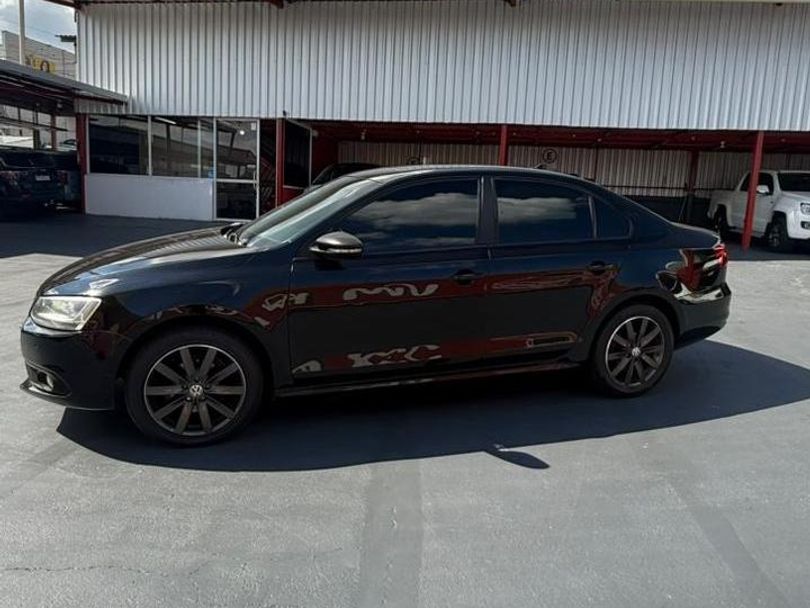 VolksWagen JETTA Comfortline 2.0 T.Flex 8V 4p Tipt.