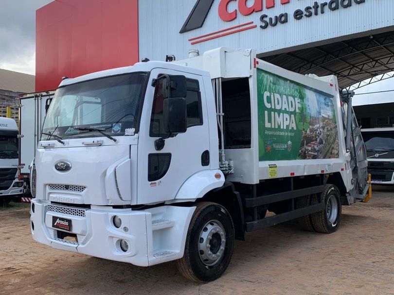 FORD CARGO 1723 E Turbo 2p (diesel)(E5)