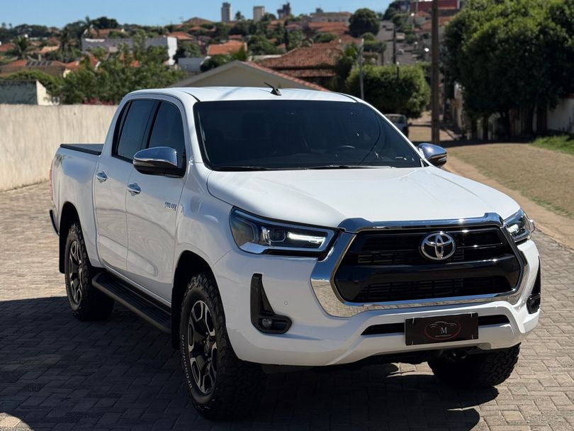 Toyota Hilux CD SRV 4x4 2.8 TDI Diesel Aut.