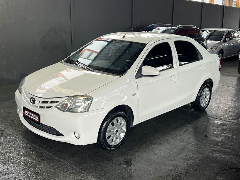 Toyota ETIOS X Sedan 1.5 Flex 16V 4p Mec.