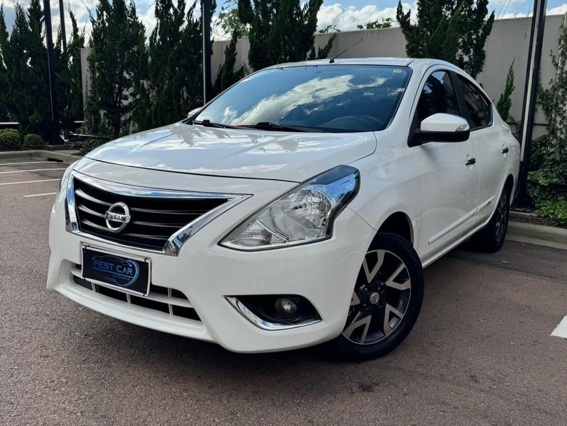 Nissan VERSA UNIQUE 1.6 16V FlexStart 4p Aut.