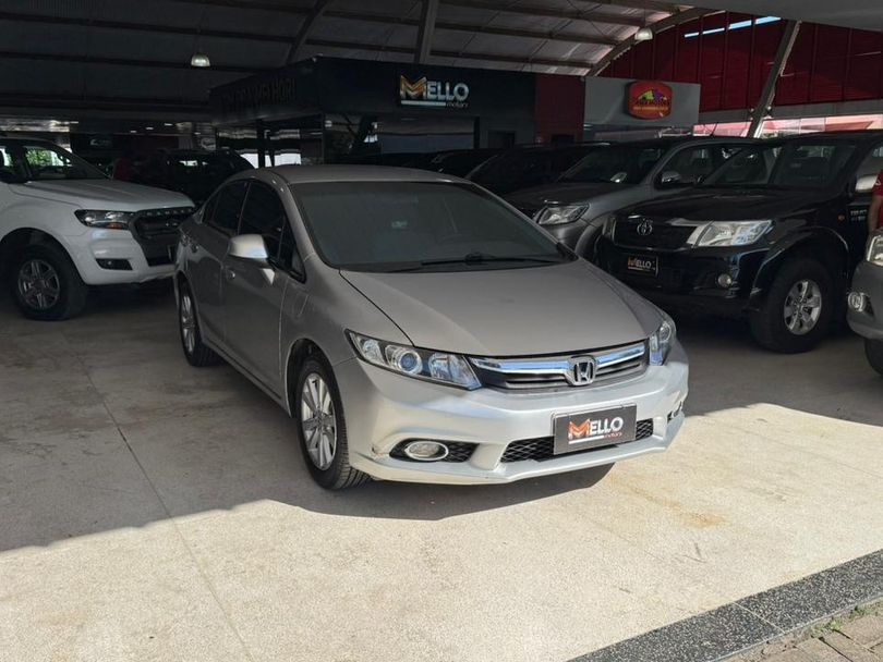Honda Civic Sedan LXS 1.8/1.8 Flex 16V Aut. 4p