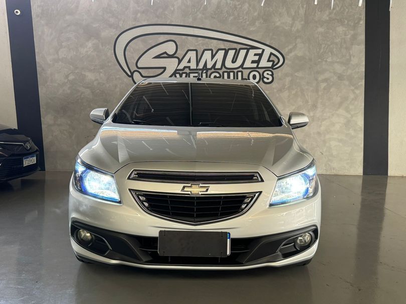 Chevrolet ONIX HATCH LTZ 1.4 8V FlexPower 5p Mec.