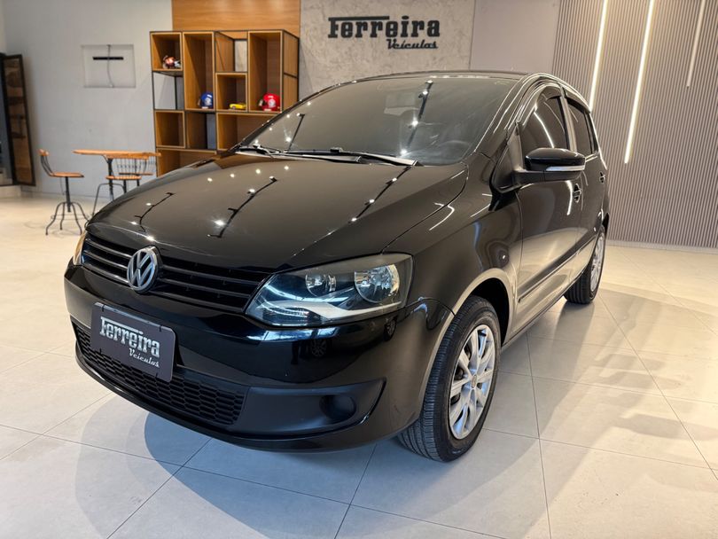 VolksWagen Fox 1.6 Mi Total Flex 8V 5p