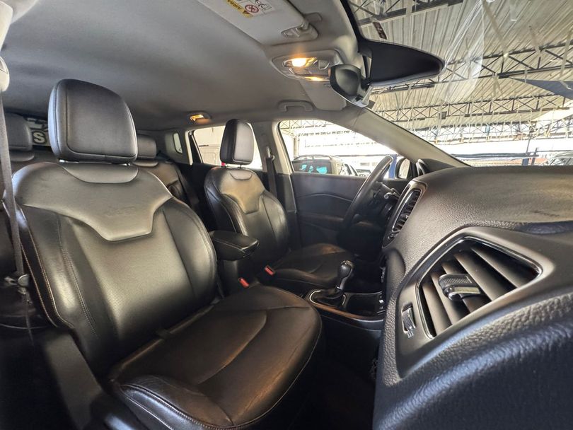 Jeep COMPASS LONGITUDE 2.0 4x2 Flex 16V Aut.