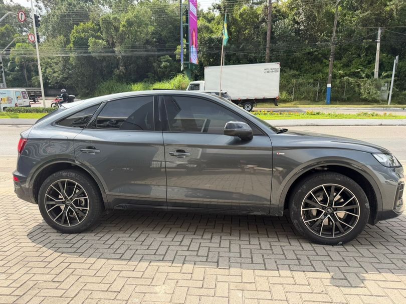Audi Q5 SB Perf. 2.0 TFSIe S.Tr. Qt (Hib.)