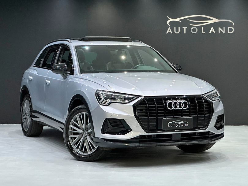 Audi Q3 Black Ed. 1.4 TFSI Flex/Black S-tron.