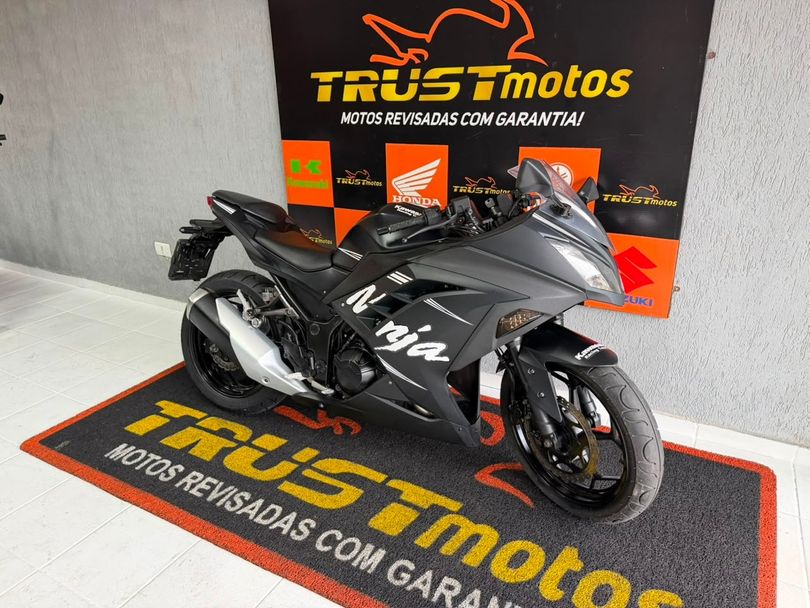 KAWASAKI NINJA 300