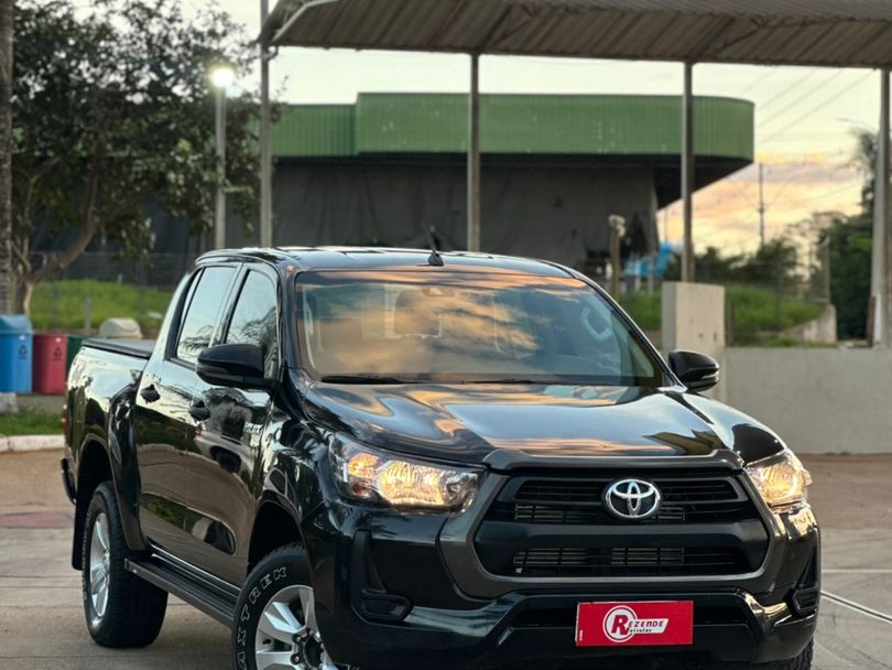 Toyota Hilux CD 4x4 2.8 Diesel Mec.