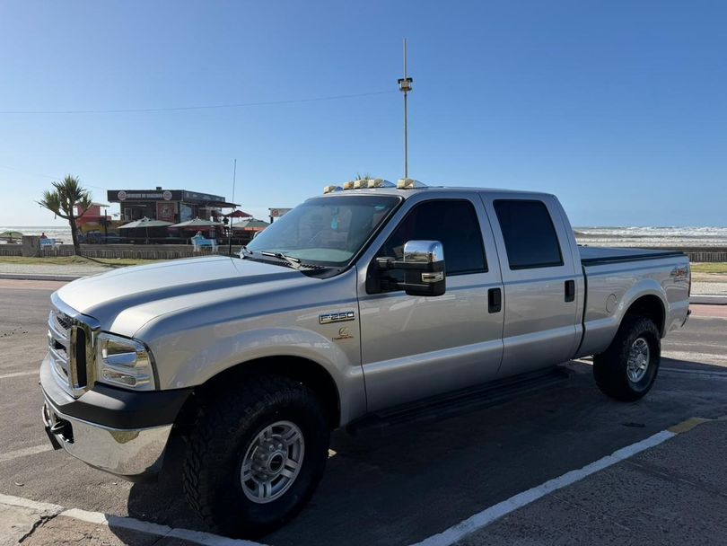 Ford F-250 XLT 3.9 4x2 CD TB Diesel