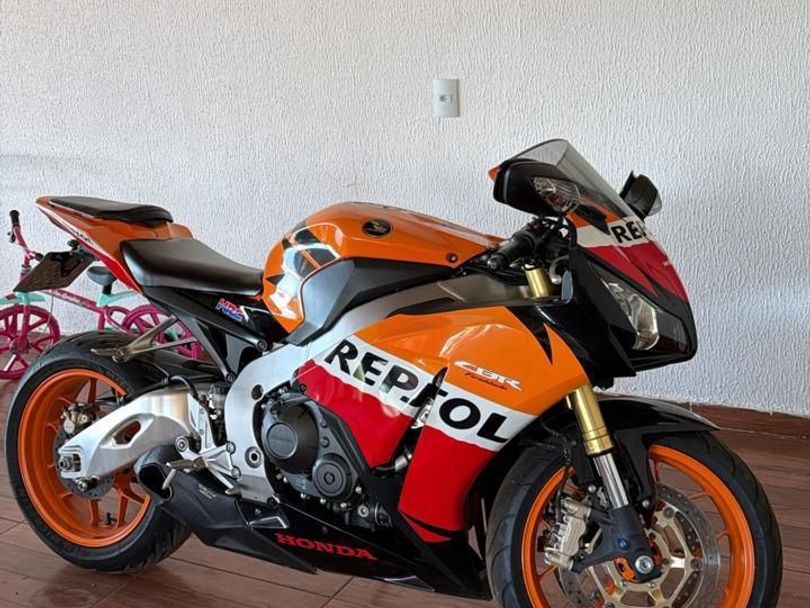 HONDA CBR 1000 RR Fireblade