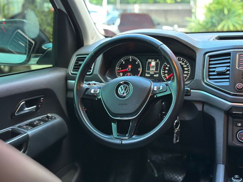 VolksWagen AMAROK Highline CD 3.0 4x4 TB Dies. Aut.