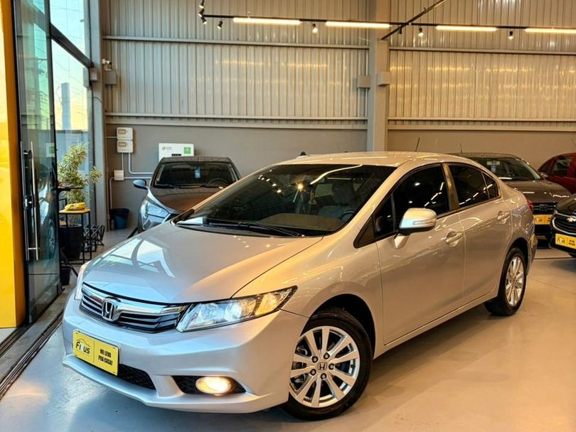 Honda Civic Sedan LXR 2.0 Flexone 16V Aut. 4p