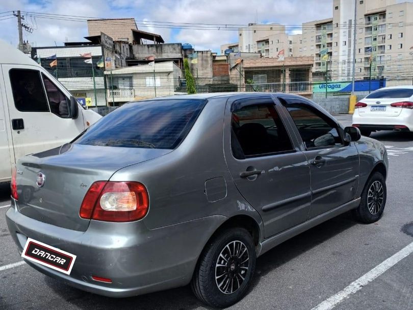 Fiat Siena Celebration 1.0 Fire Flex 8V 4p