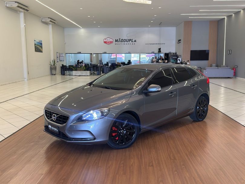 Volvo V40 T-3 KINETIC 1.5 Aut.