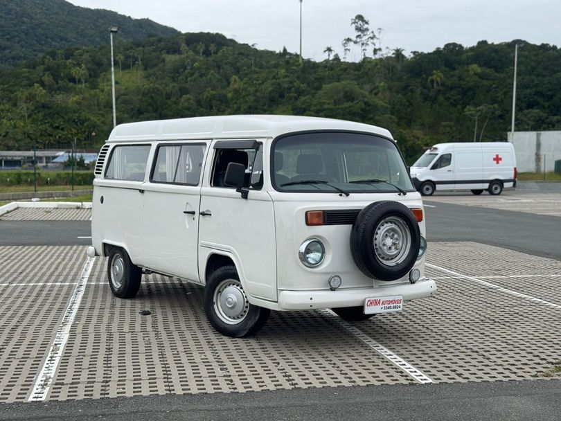 VolksWagen Kombi Lotação 1.6 MPi