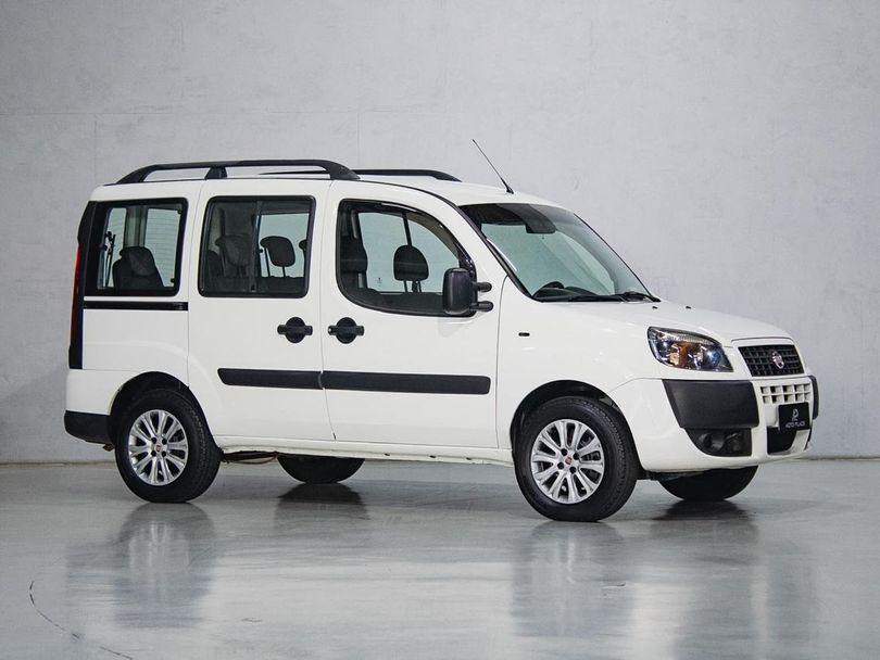 Fiat Doblo ESSENCE 1.8 Flex 16V 5p