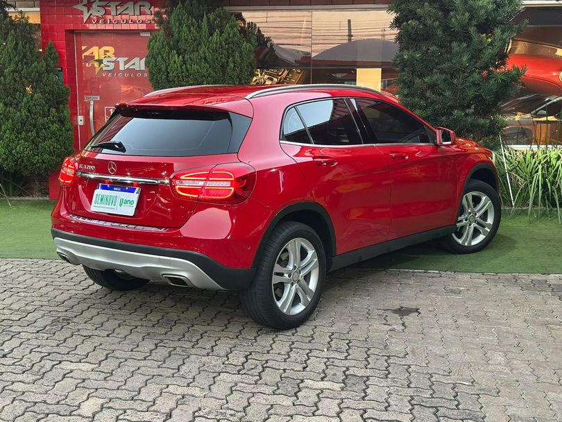 Mercedes GLA 200 Advance 1.6/1.6 TB 16V Flex Aut.