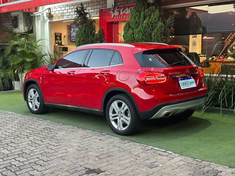 Mercedes GLA 200 Advance 1.6/1.6 TB 16V Flex Aut.