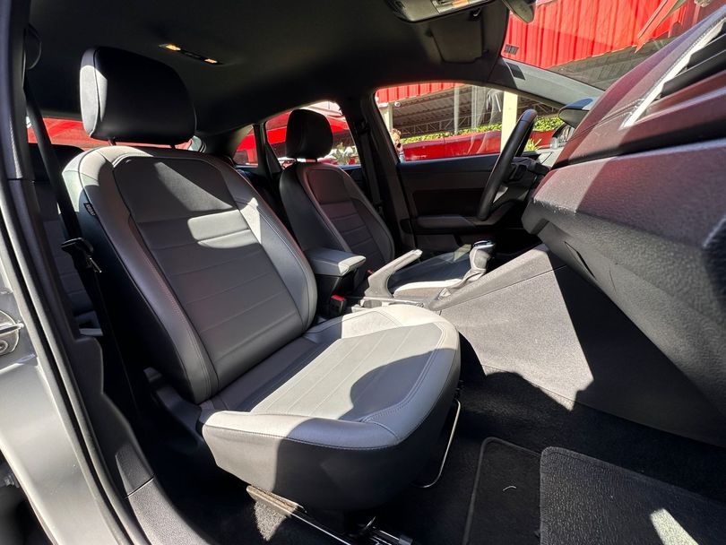 VolksWagen Nivus Highline 1.0 200 TSI Flex Aut.