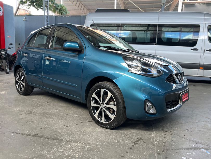 Nissan MARCH SL 1.6 16V Flex Fuel 5p