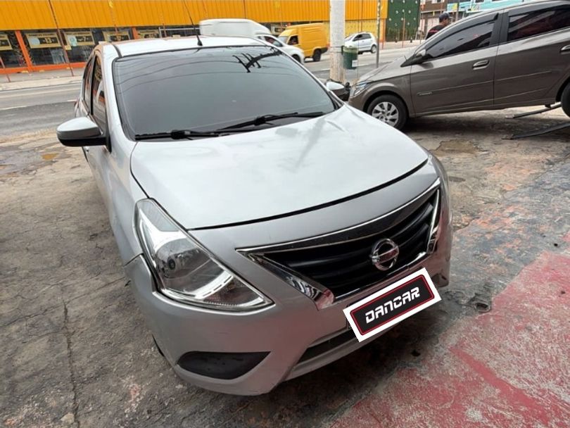 Nissan VERSA 1.0 12V FlexStart 4p Mec.