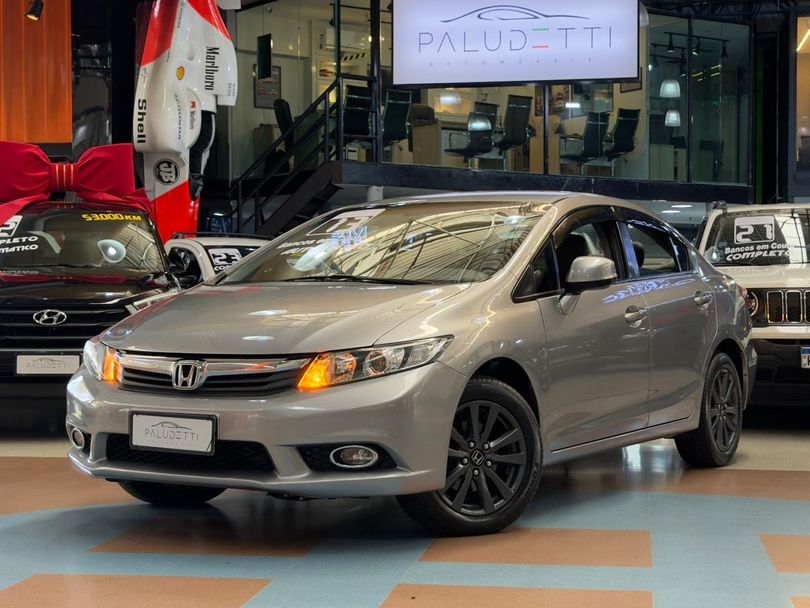 Honda Civic Sedan LXS 1.8/1.8 Flex 16V Aut. 4p