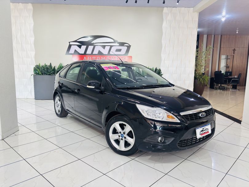 Ford Focus 1.6 S/SE/SE Plus Flex 8V/16V  5p