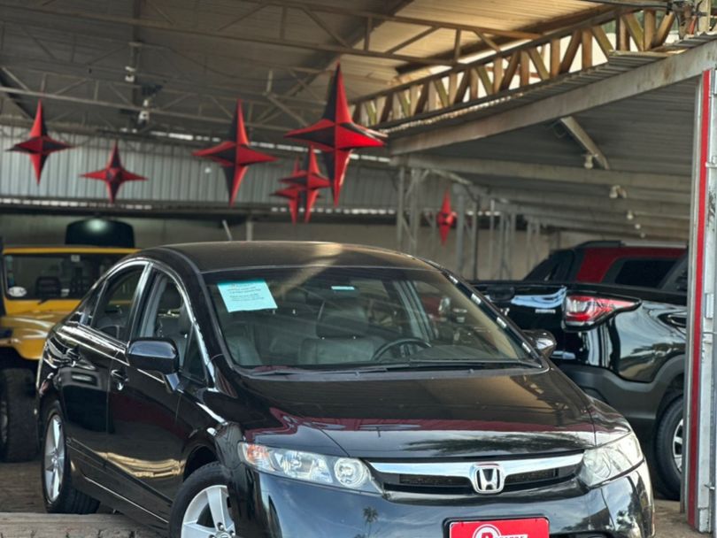 Honda Civic Sedan LXS 1.8/1.8 Flex 16V Aut. 4p